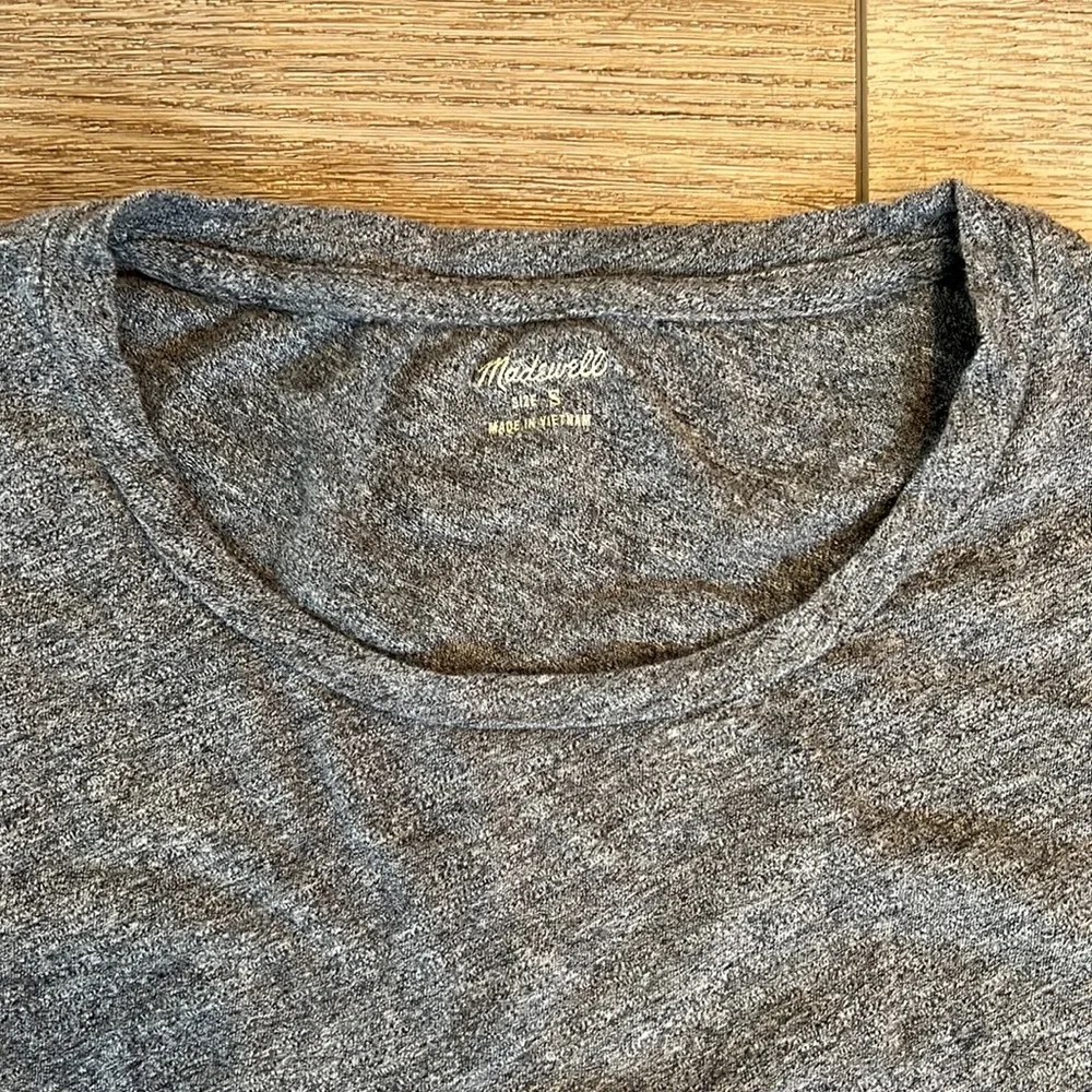 Madewell cotton tee, grey, size small - Picture 2 of 3